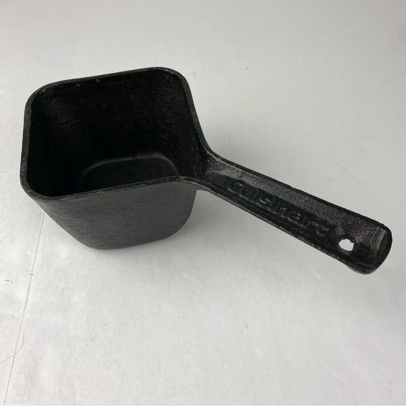 Cuisinart 24 Oz. Cast Iron Basting Pot . Needs cleaned - Picture 1 of 4